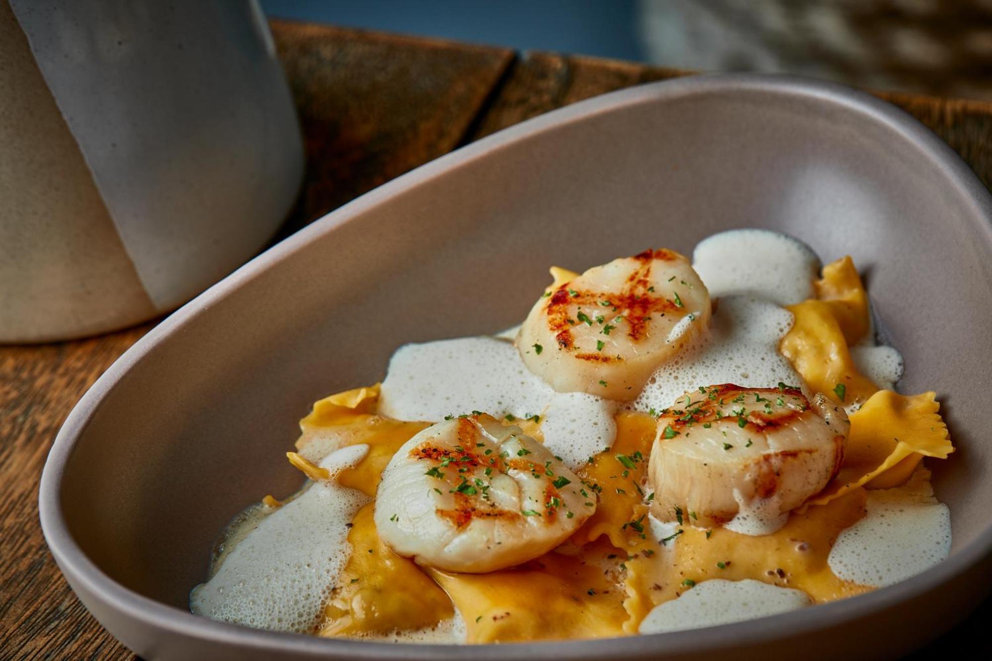 Hyatt Regency Koh Samui Hotel Csaveng-part Kültér fotó Scallops with a foam of white wine